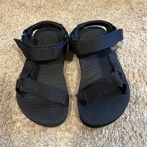 Girls Teva sandals